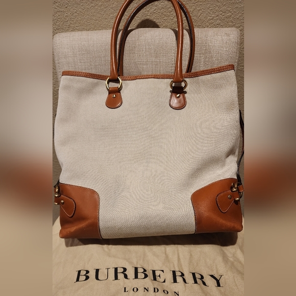 Burberry Canvas Tote with leather trim - Cream w/ brown leather trim - Picture 11 of 14